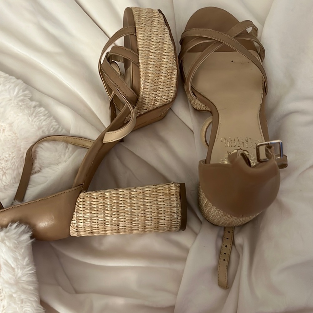 Vince Camuto, worn once. Comfortable, cute, trendy